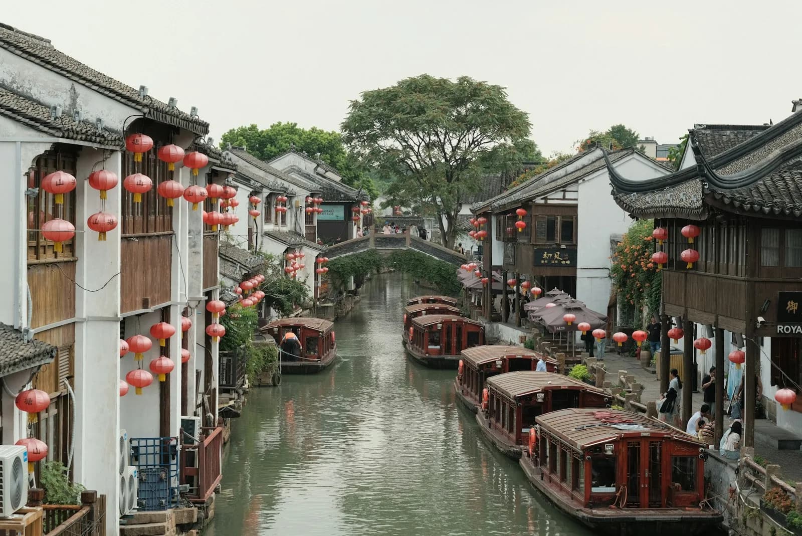 kanaal in Suzhou met boten China vanuit Shanghai